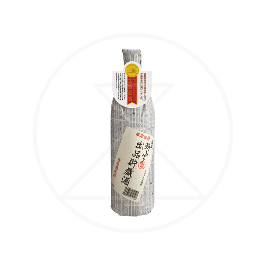 Keiryu Asashibori Shuppin Chozo Shu Sake 900ml